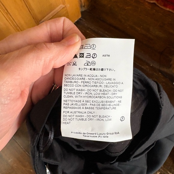 Jil Sander Black Wool/Mohair Cropped Pleated Trousers - Picture 5 of 7